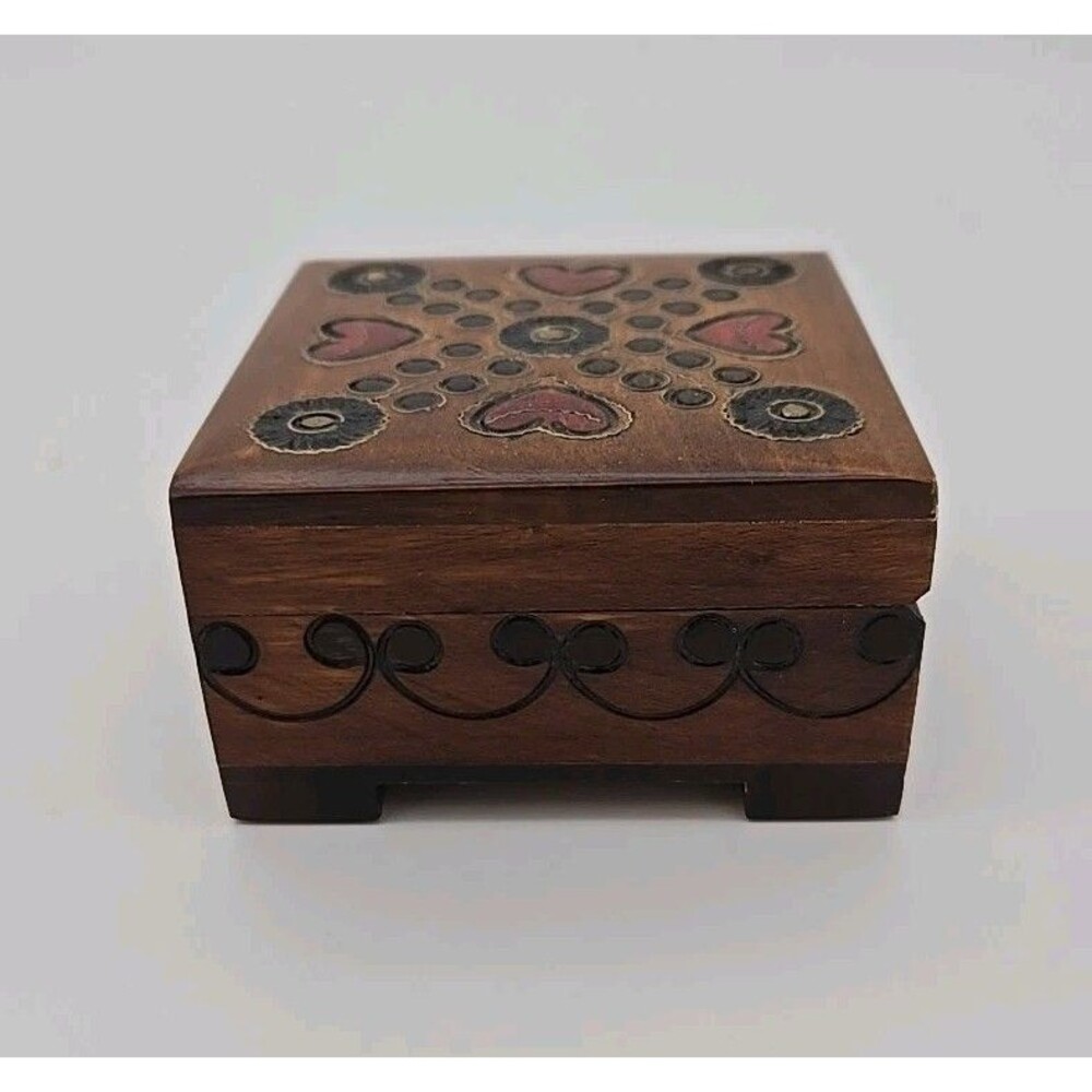 Hand Carved Wooden‎ Trinket Box Hearts Design Rustic 3x3in Vintage Keepsake
